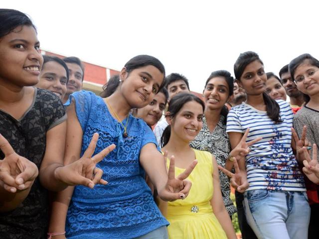 CBSE BOARD CLASS 12th RESULTS 2017